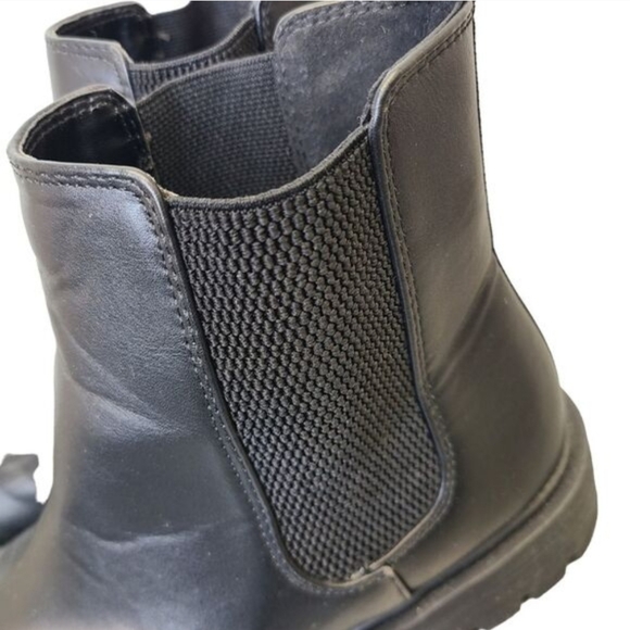 Soda Pilot Womens Lug Sole Low Heel Chelsea Fashion Black Ankle Booties 9 - Picture 6 of 12